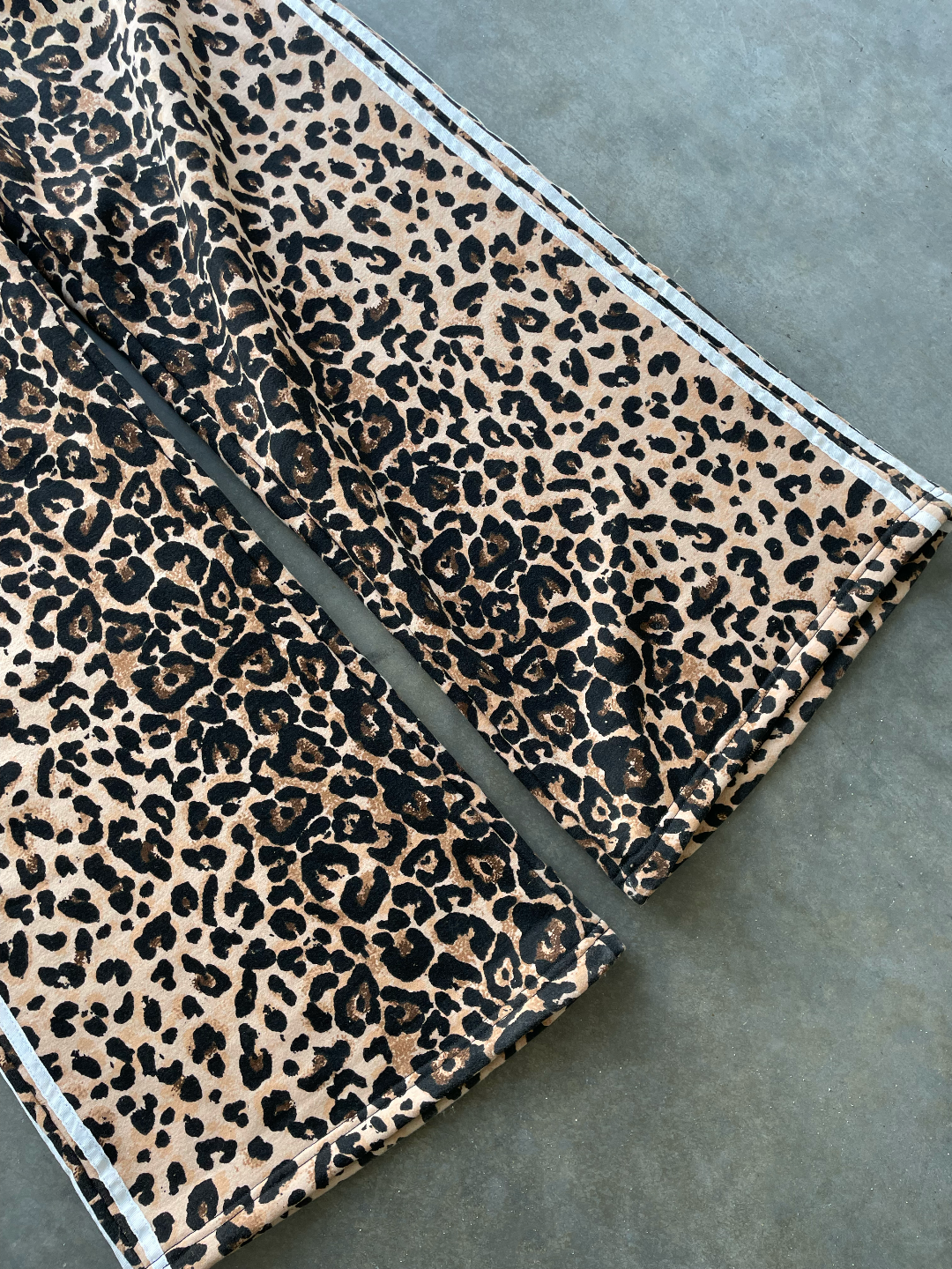 Leopard "Blood Everywhere" Sweats
